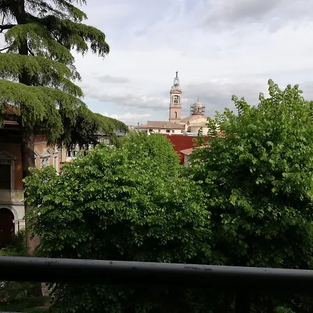 Le Scale Apartment Foligno